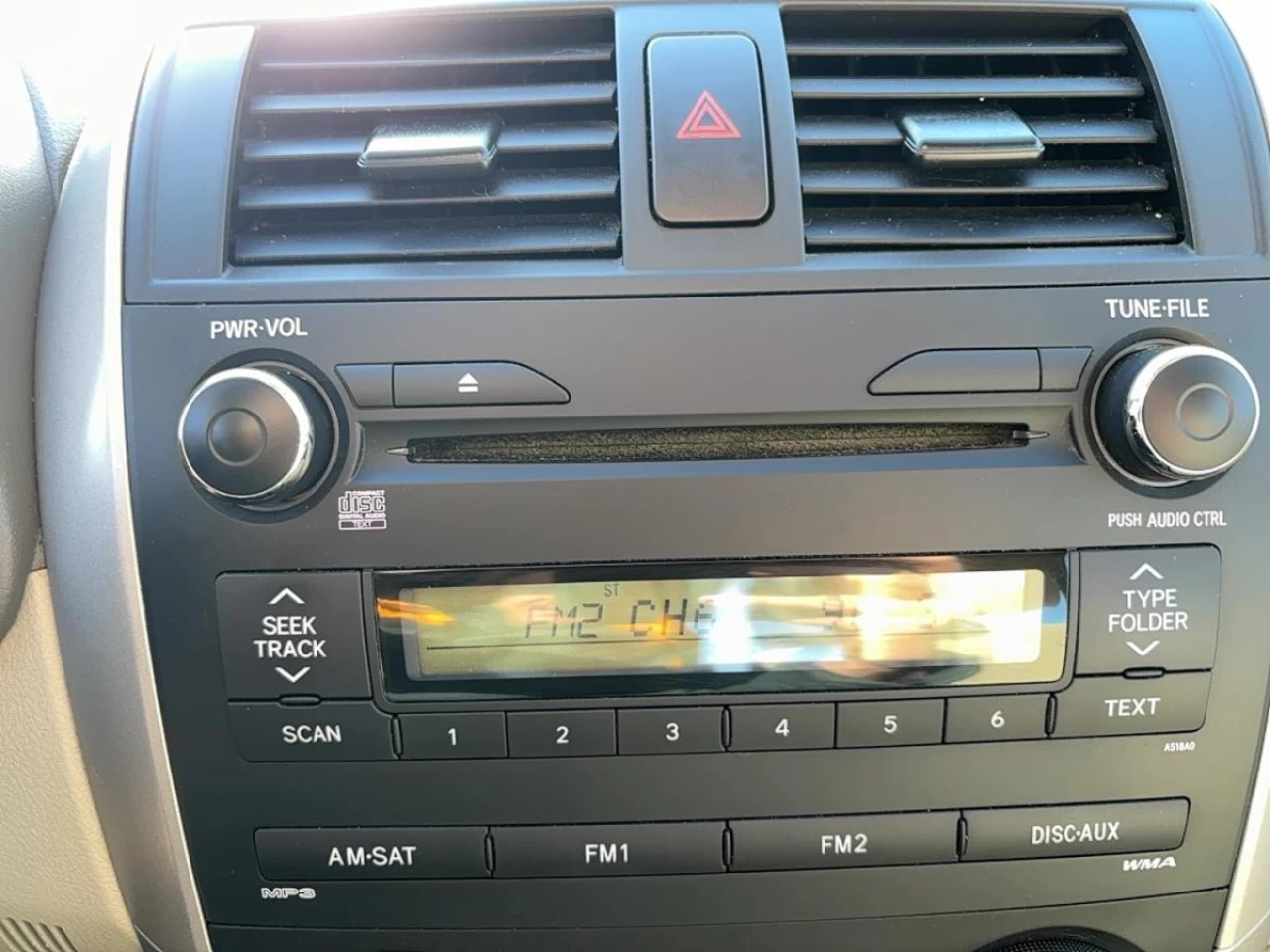 2010 Toyota Corolla
                                                    4dr Sdn Auto CE Image principale