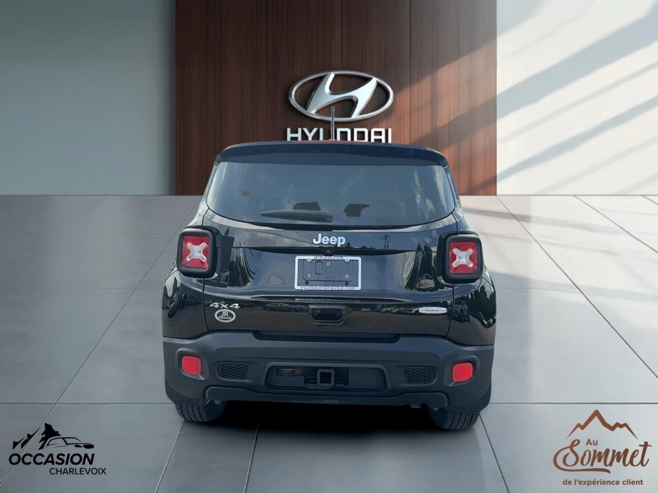 2018 Jeep Renegade
                                                    Altitude 4x4 Image principale