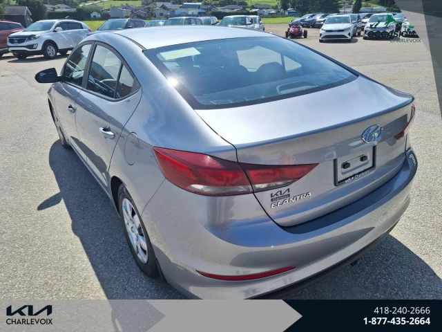 Hyundai Elantra 4dr Sdn Auto LE 2017