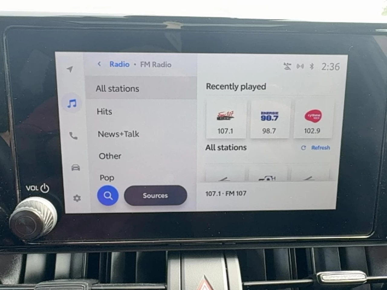 2023 Toyota RAV4 XLE AWD Image principale