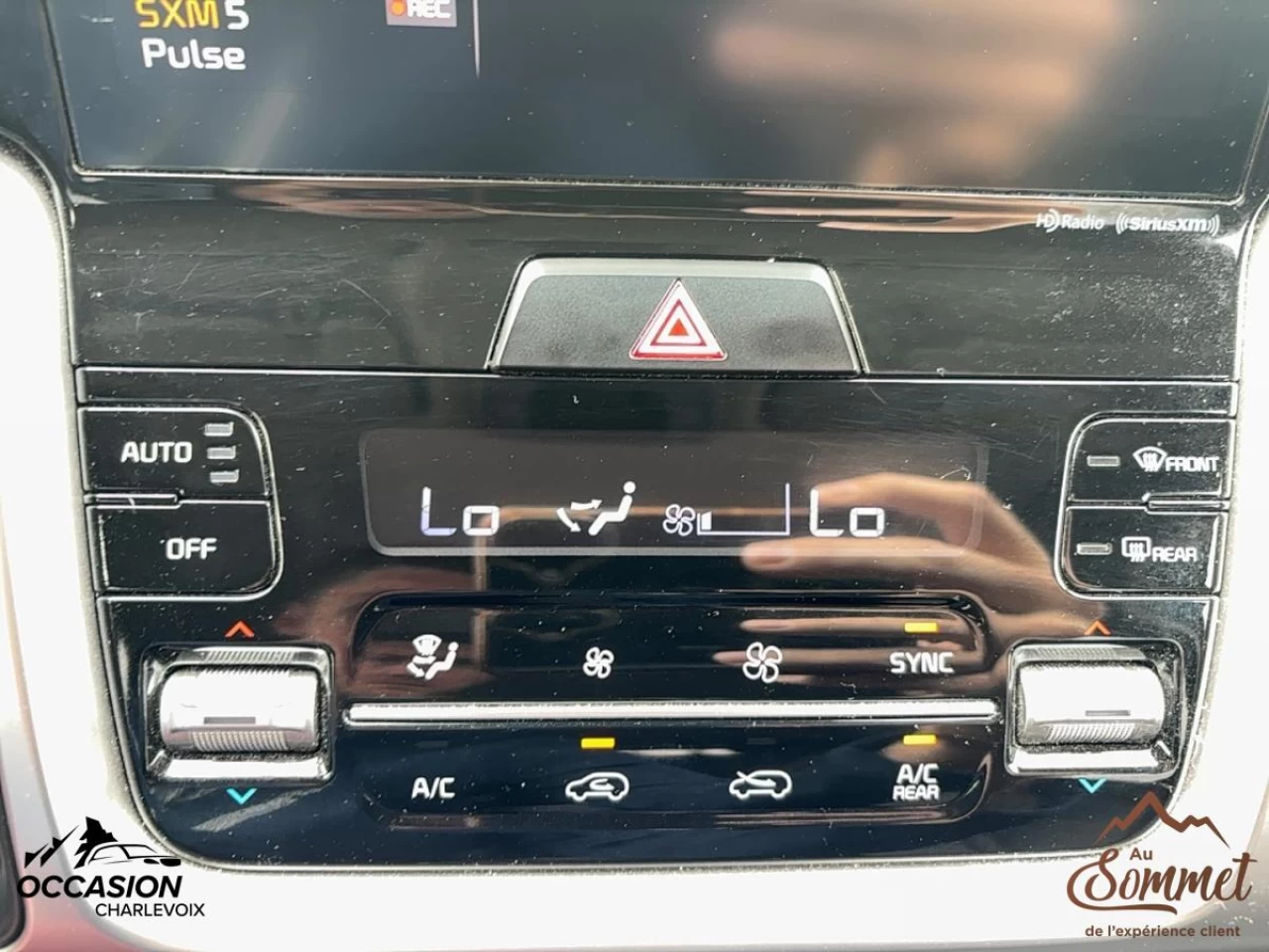 2023 Kia Sorento
                                                    EX AWD Image principale