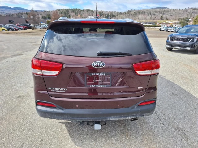 Kia Sorento FWD 4dr 2.4L LX 2016