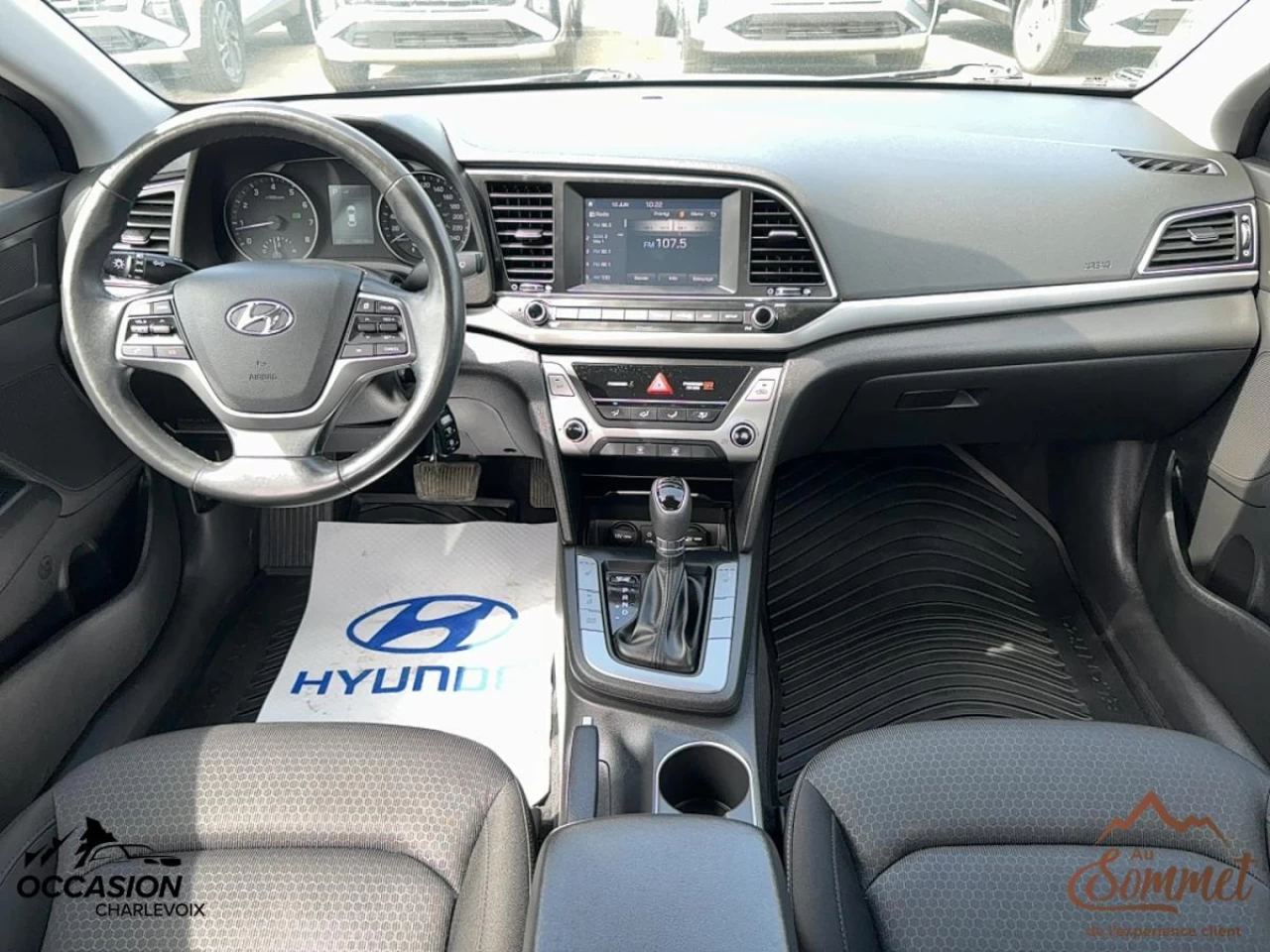 2017 Hyundai Elantra
                                                    4dr Sdn Auto GL Main Image