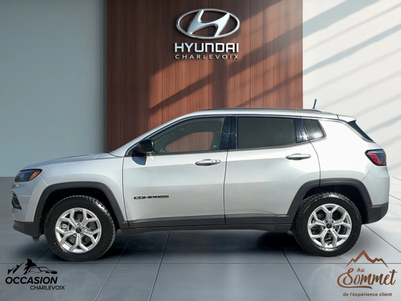 2025 Jeep Compass
                                                    North 4x4 Image principale
