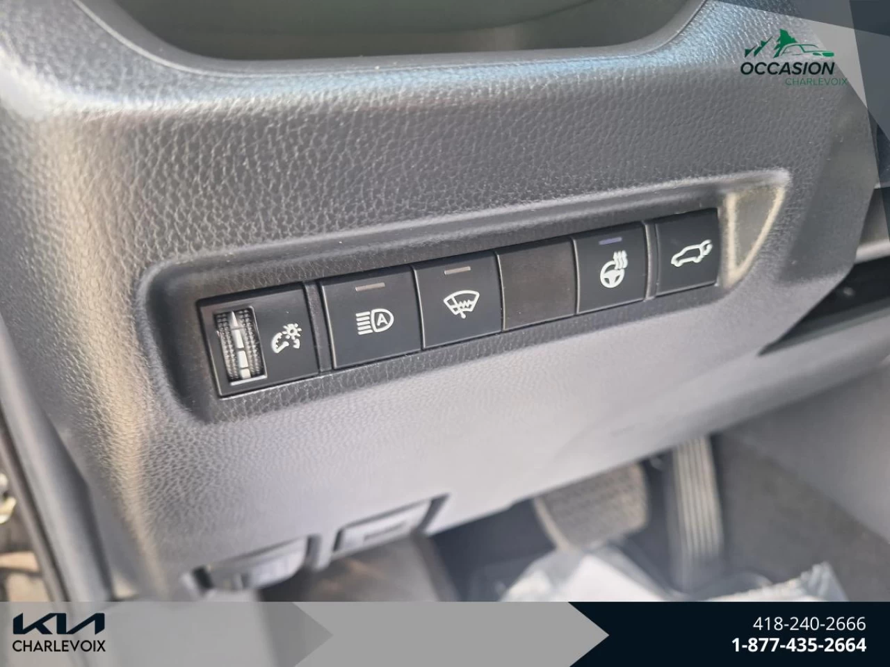 2019 Toyota RAV4 FWD XLE Image principale