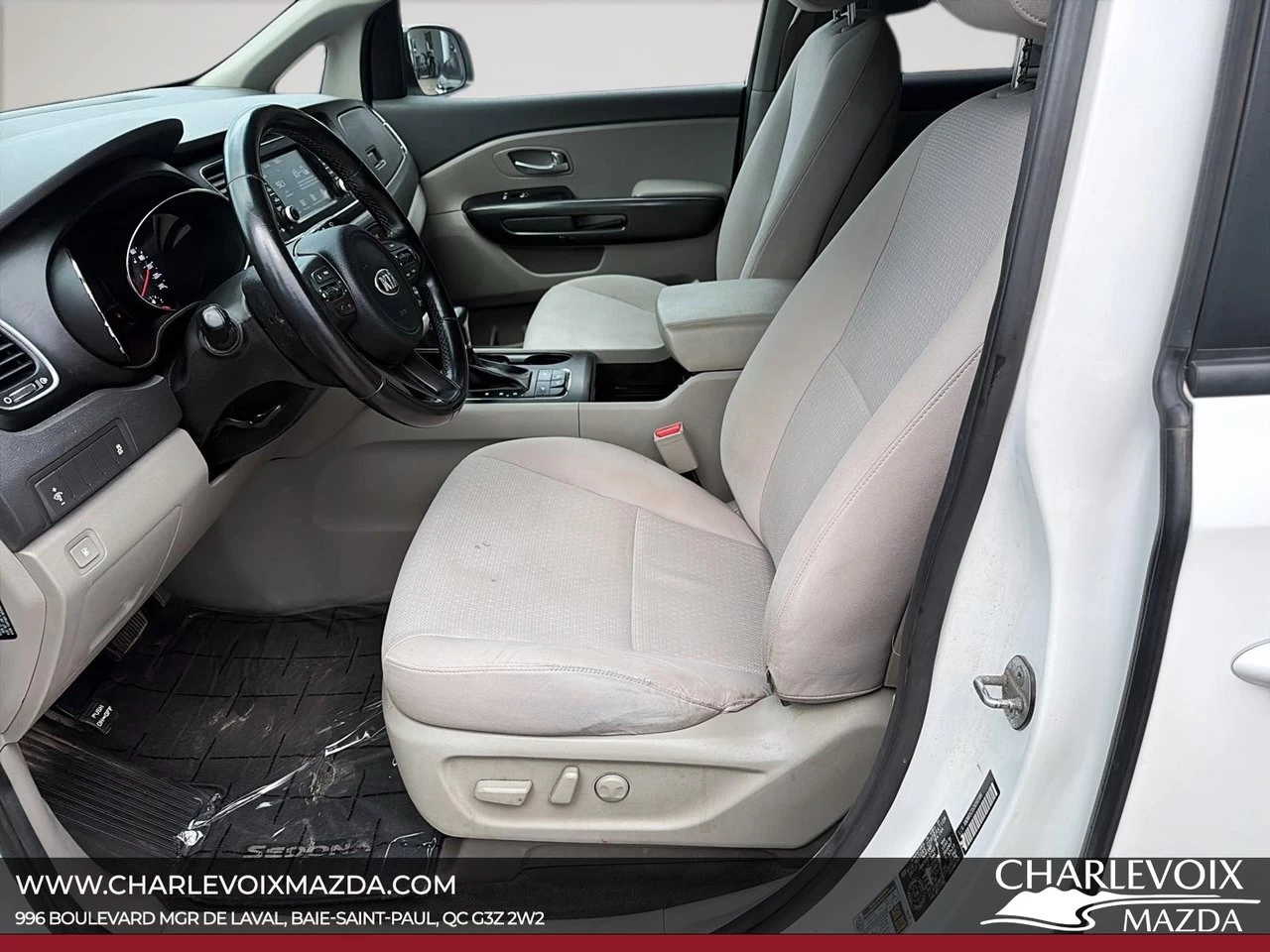 2018 Kia Sedona LX Image principale