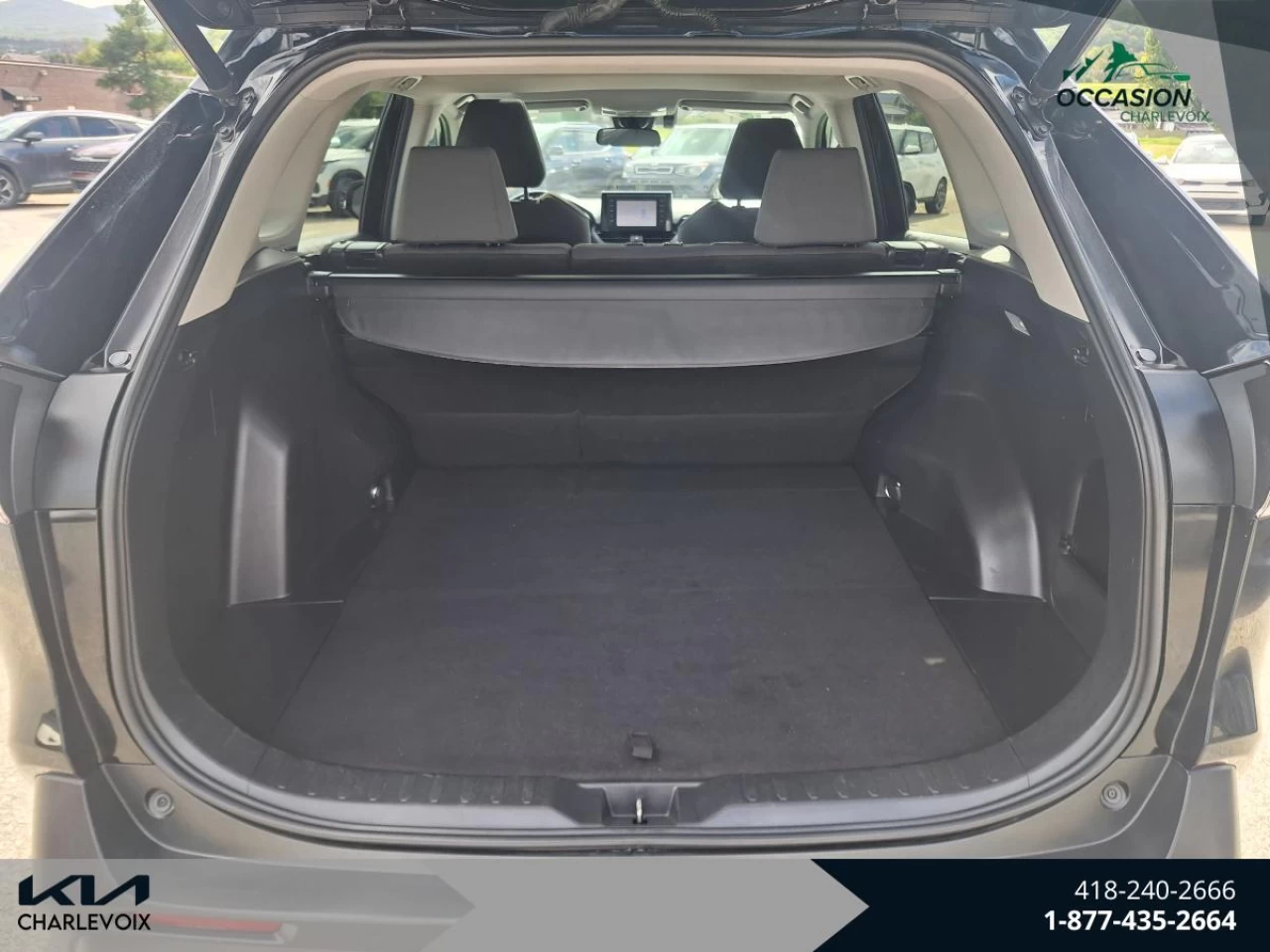 2019 Toyota RAV4 FWD XLE Image principale