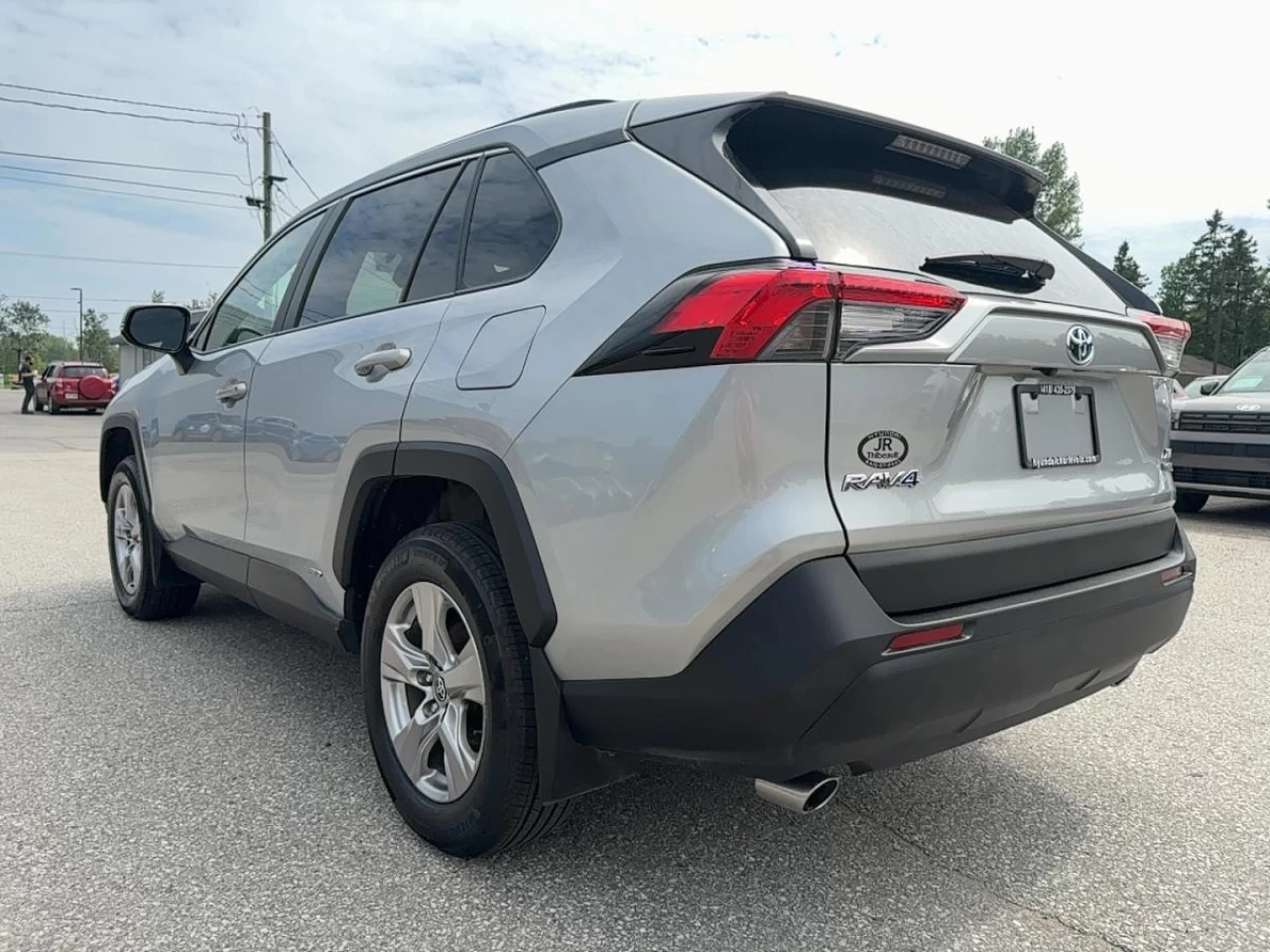 2023 Toyota RAV4 XLE AWD Image principale