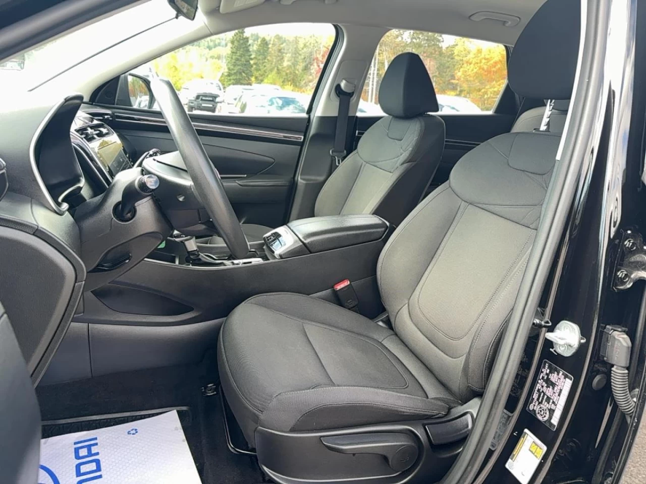 2022 Hyundai Tucson Essential AWD Main Image
