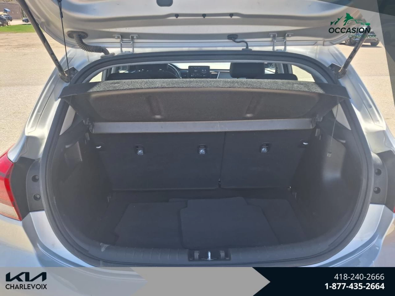 2023 Kia Rio5 LX Main Image