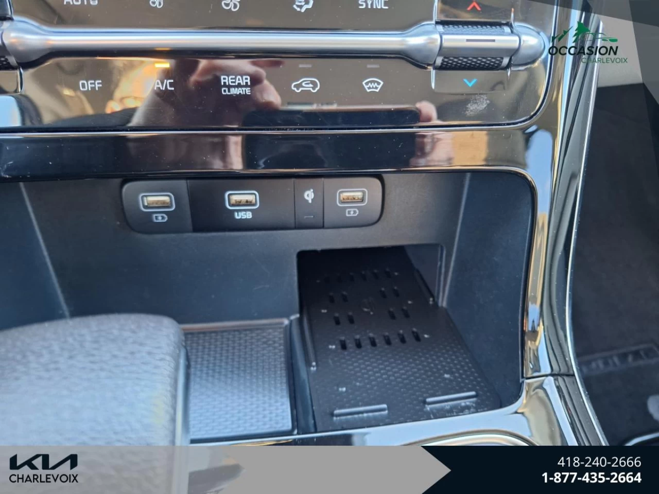 2024 Kia Carnival LX+ Image principale