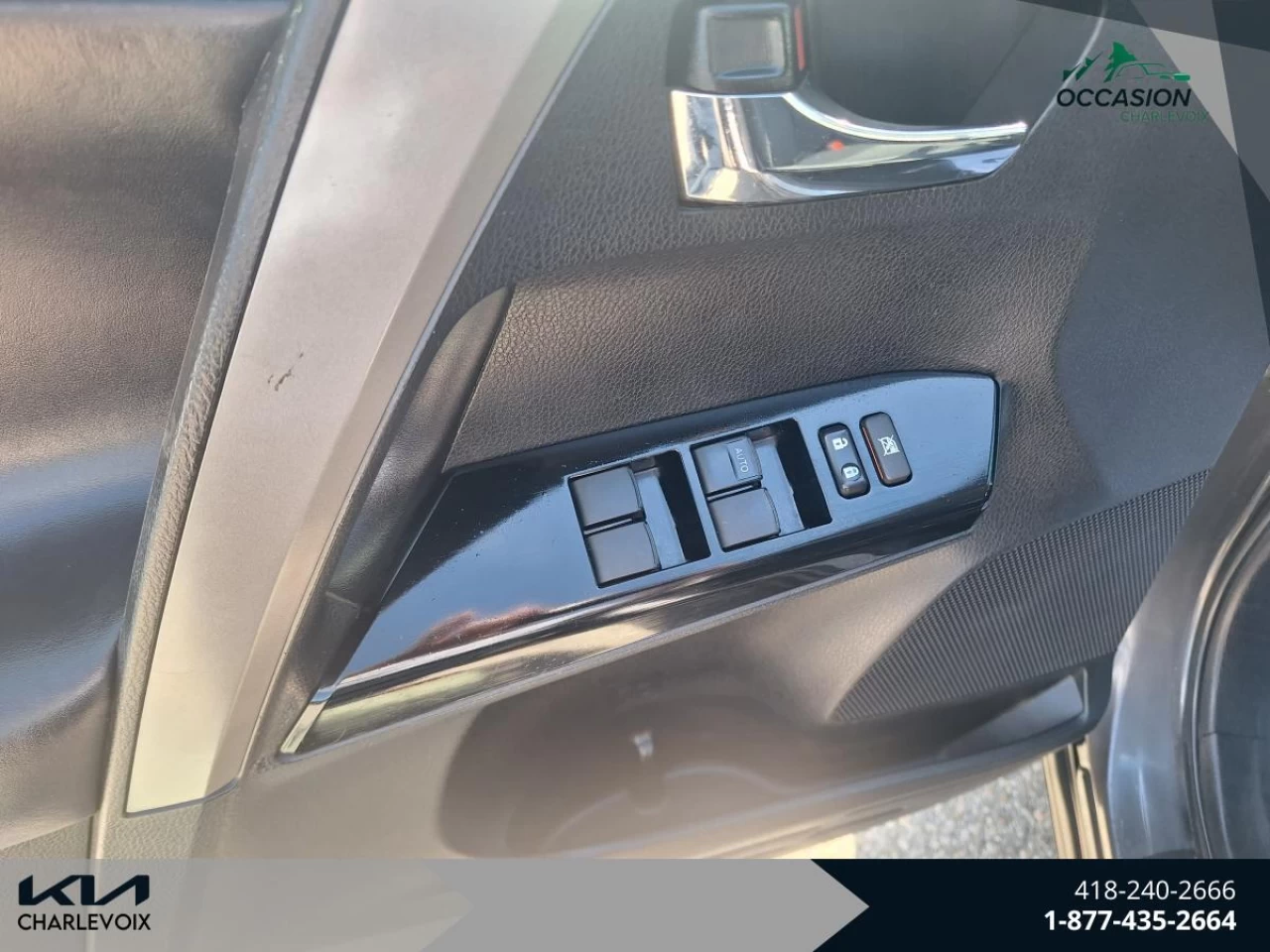 2018 Toyota RAV4 AWD XLE Main Image