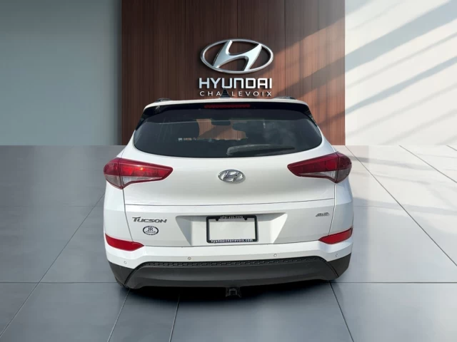 Hyundai Tucson AWD 4dr 2.0L Luxury 2017