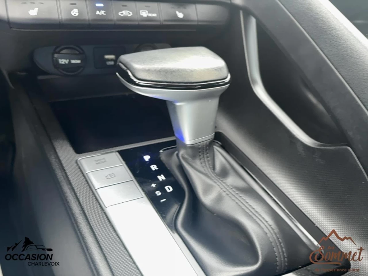 2023 Hyundai Elantra
                                                    Preferred IVT Image principale