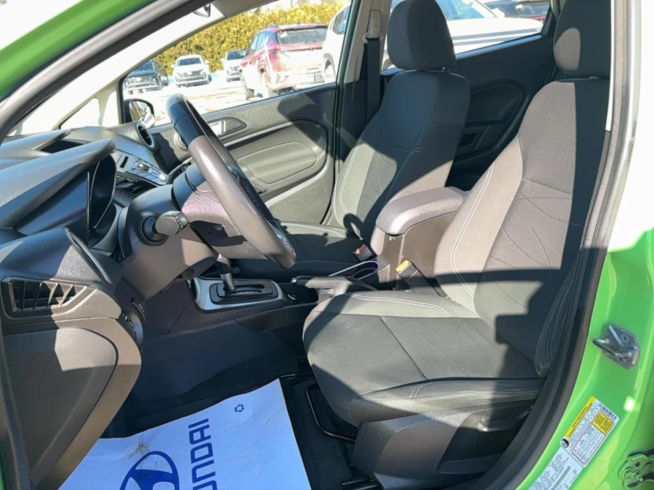 2015 Ford Fiesta
                                                    5dr HB SE Image principale