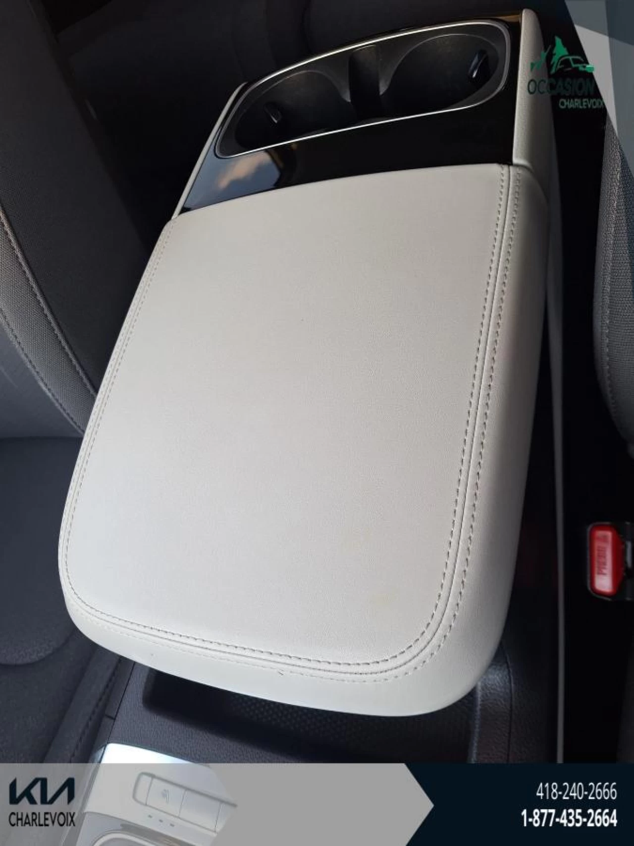 2024 Kia Carnival LX+ Main Image