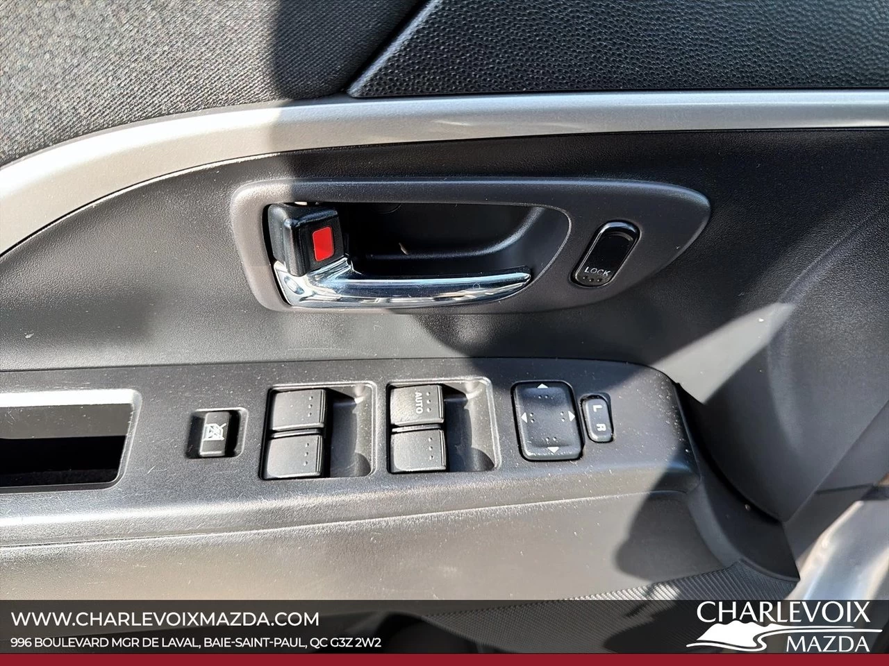 2012 Mazda Mazda5 GS Main Image