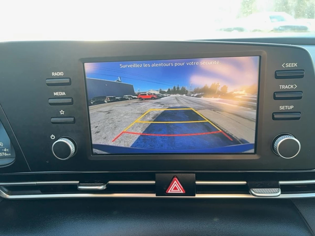 2023 Hyundai Elantra
                                                    Essential IVT Image principale