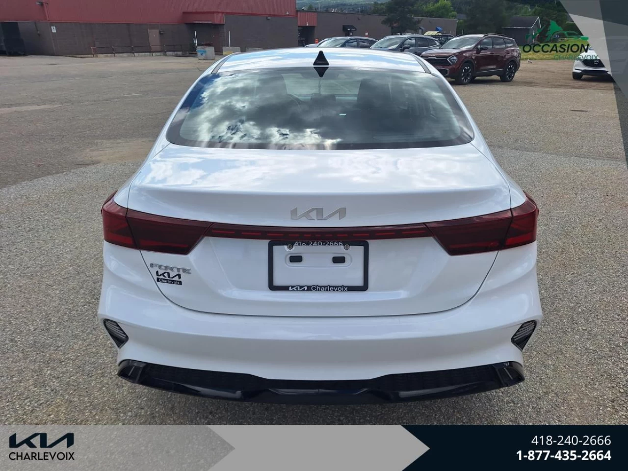 2022 Kia Forte EX IVT Main Image