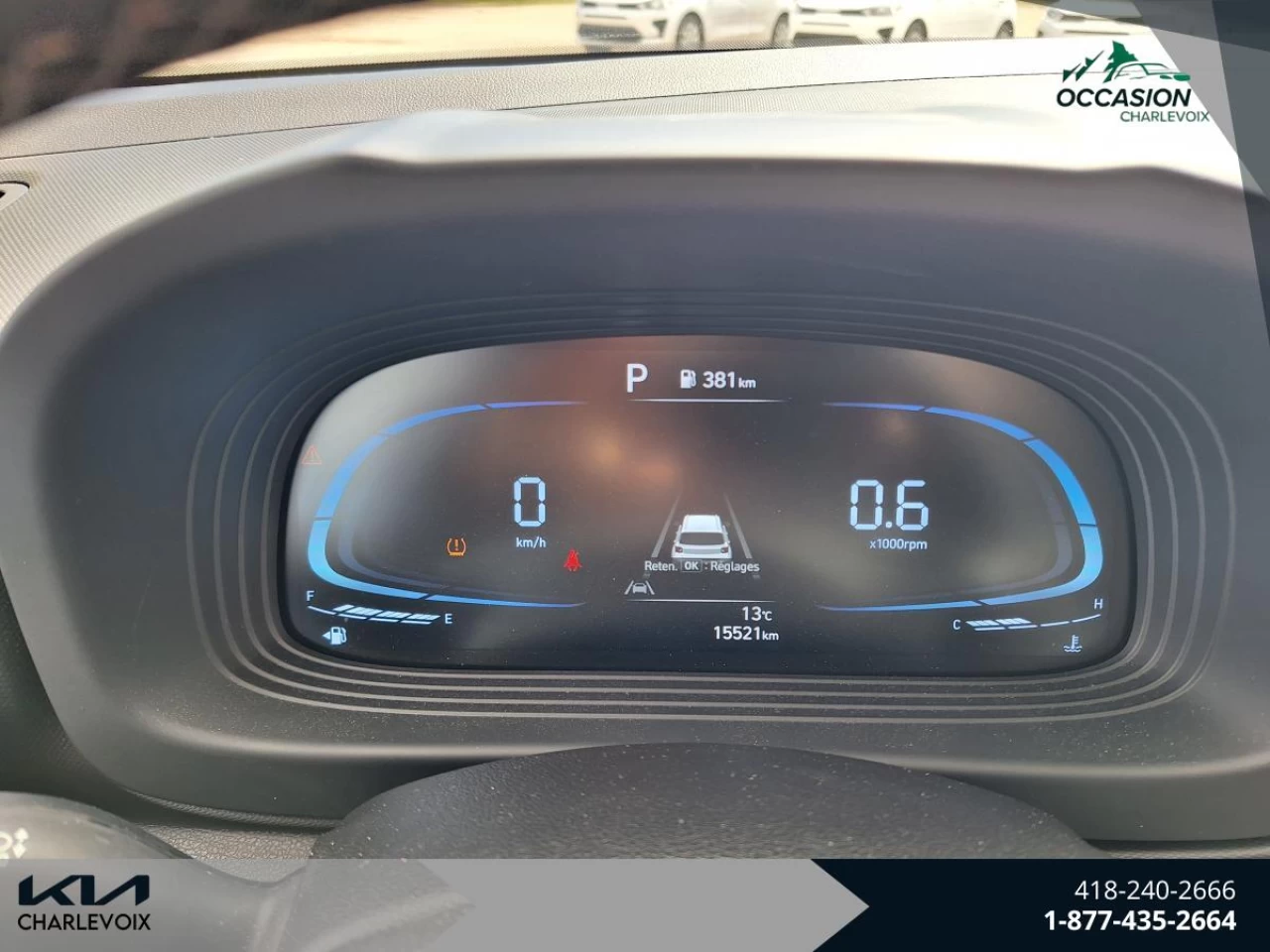 2023 Hyundai Venue Preferred IVT w/Two-Tone Main Image