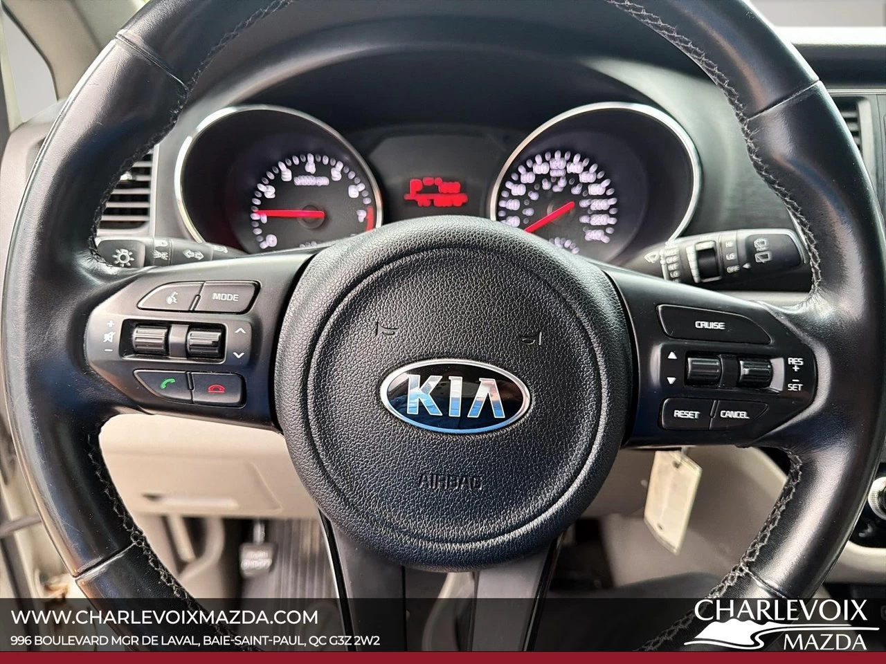2018 Kia Sedona LX Image principale