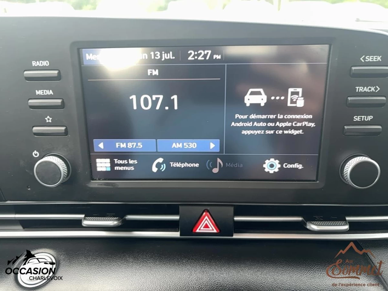 2023 Hyundai Elantra
                                                    Preferred IVT Image principale