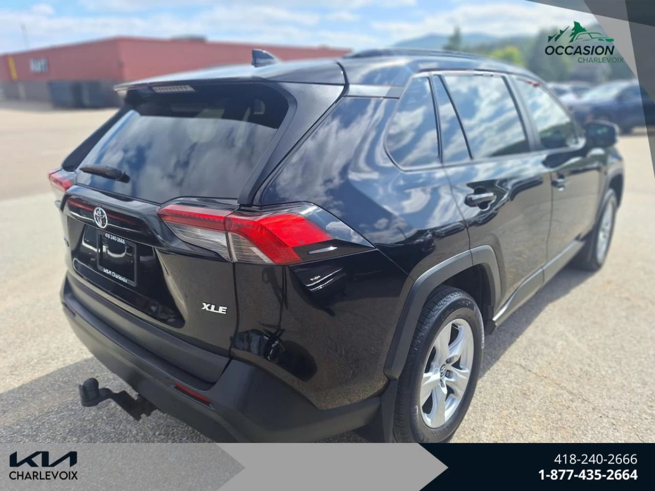 2019 Toyota RAV4 FWD XLE Image principale