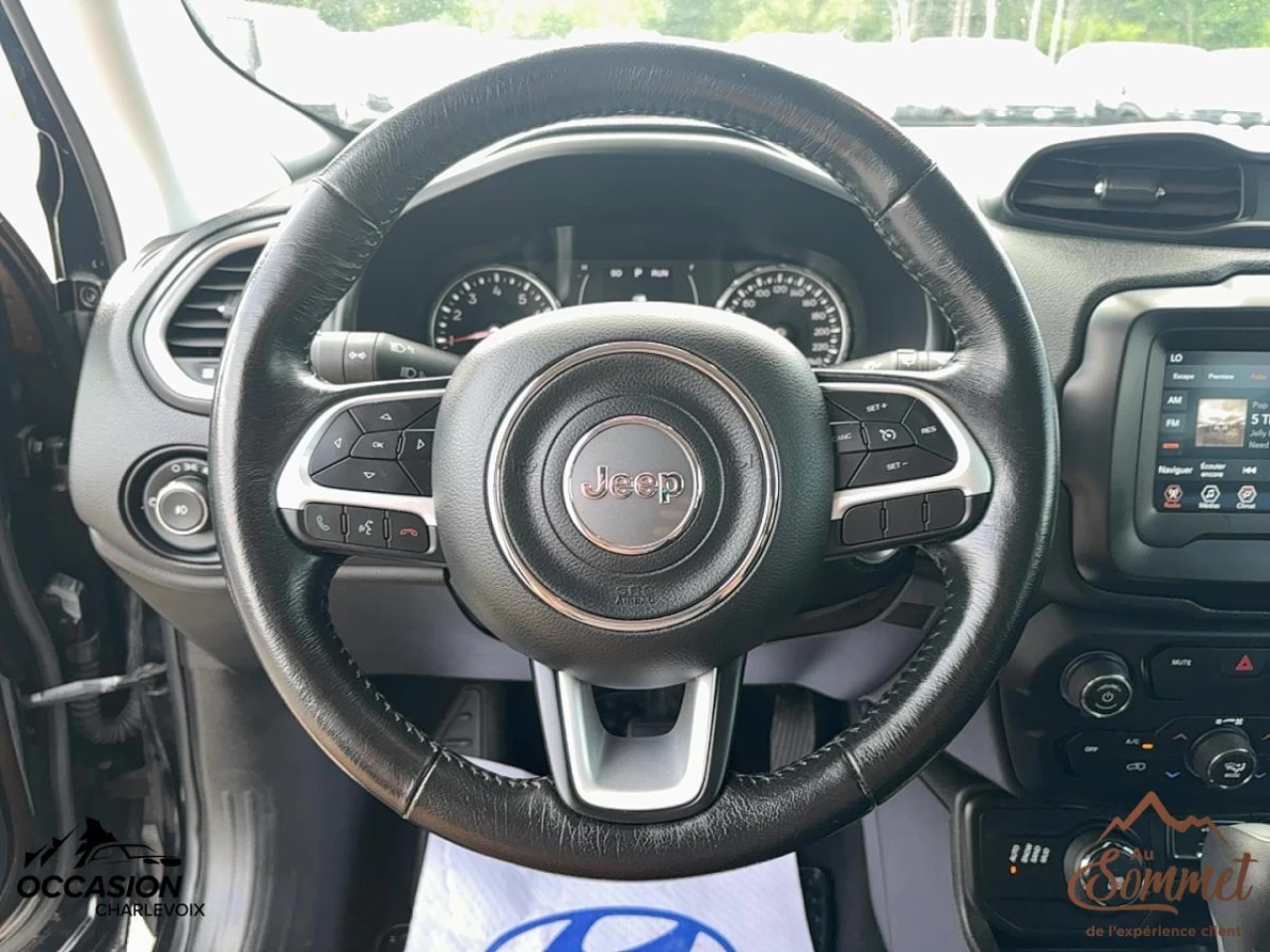 2018 Jeep Renegade
                                                    Altitude 4x4 Image principale