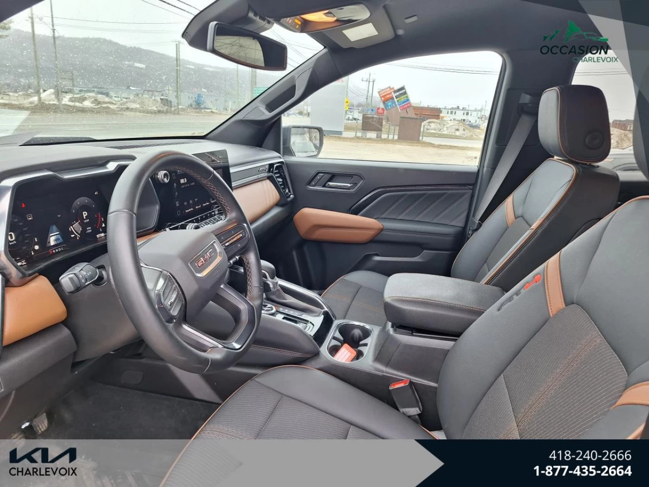 2025 GMC Canyon Crew Cab Short Box 4-Wheel Drive AT4 Image principale