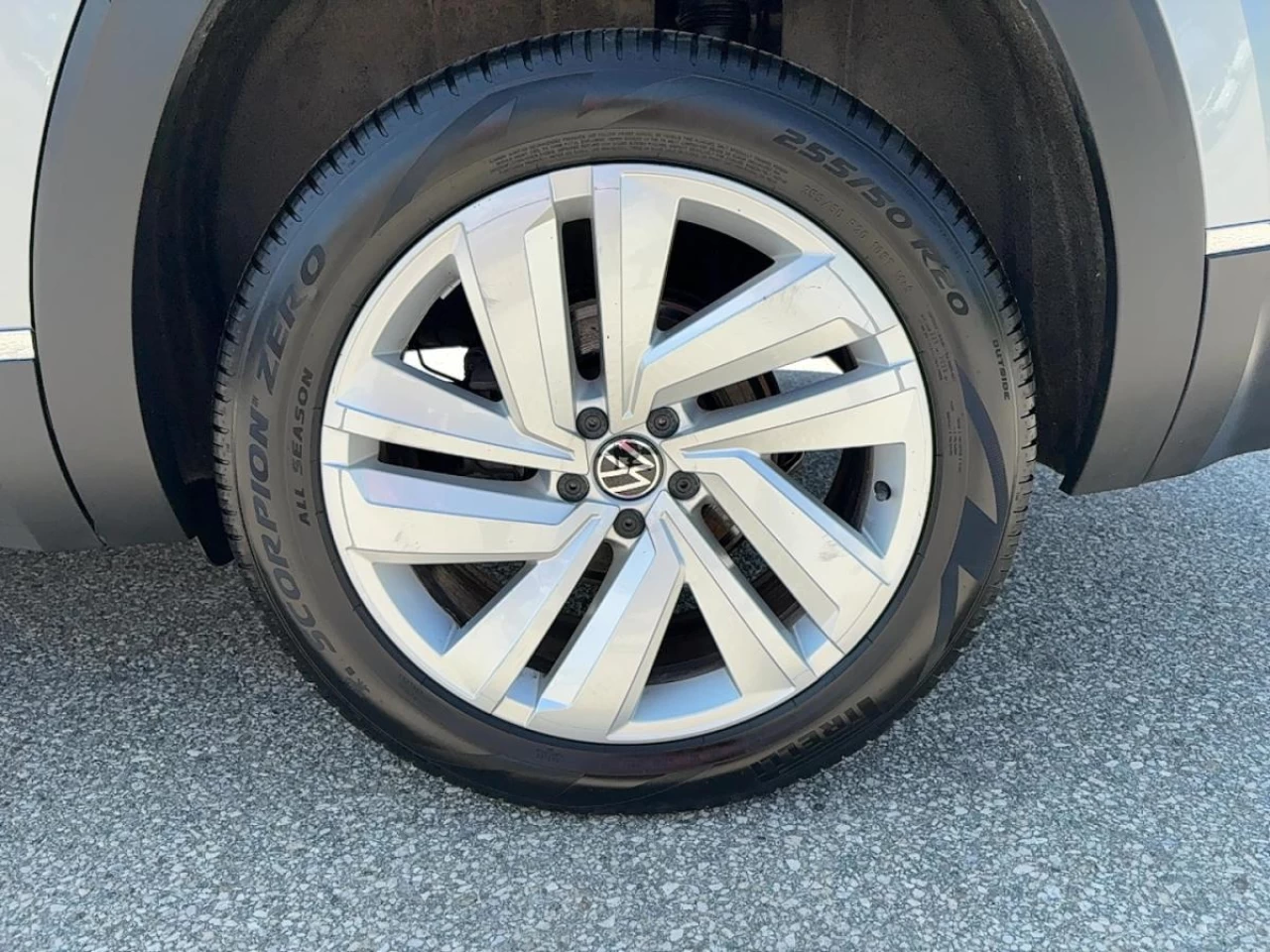 2021 Volkswagen Atlas Highline 3.6 FSI 4MOTION *Ltd Avail* Main Image