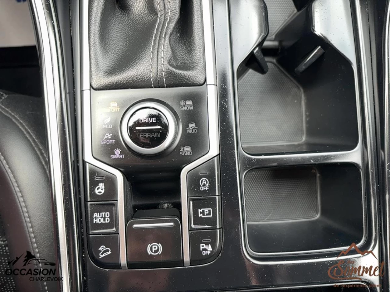 2023 Kia Sorento
                                                    EX AWD Image principale