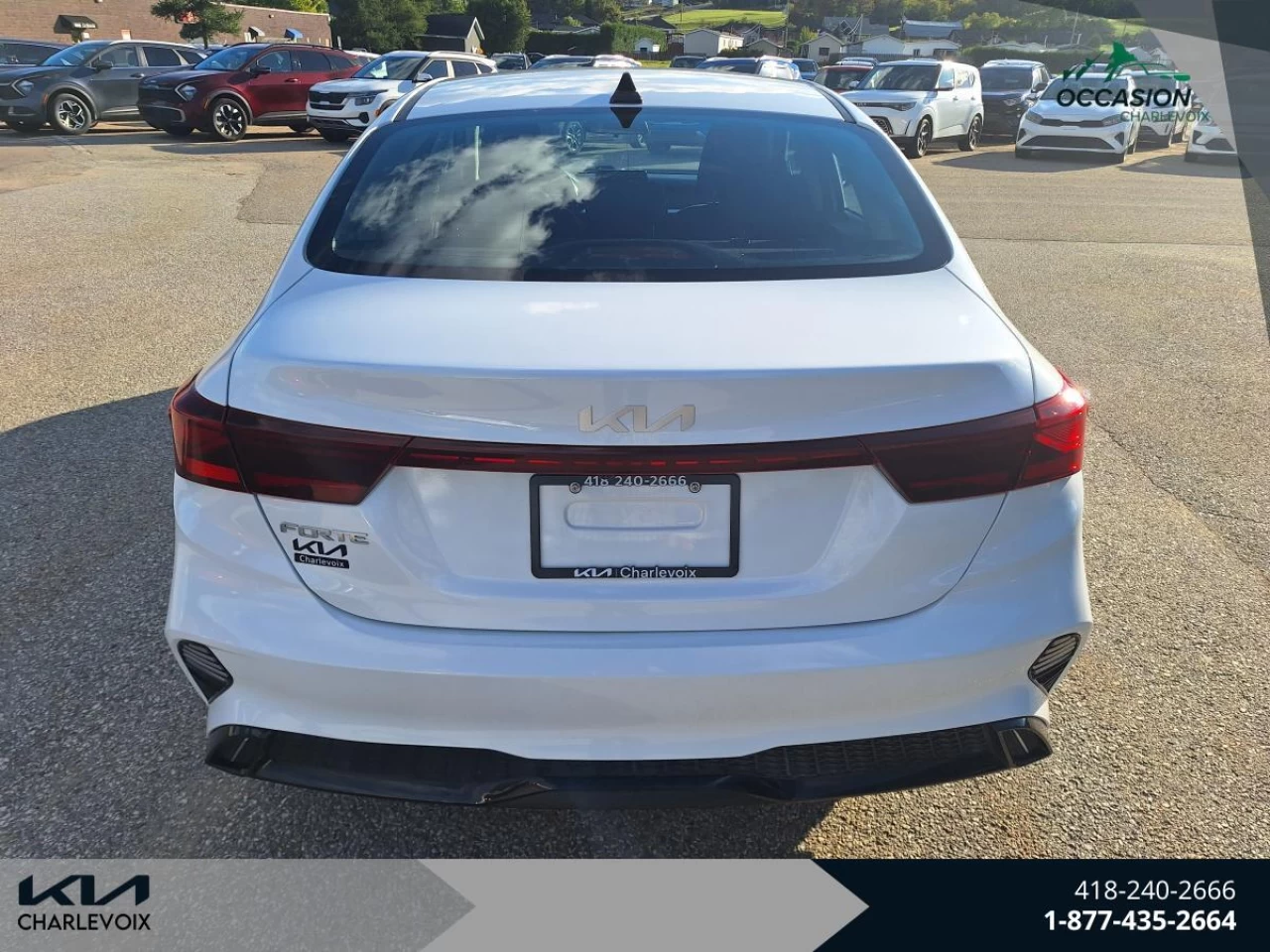 2023 Kia Forte EX Image principale