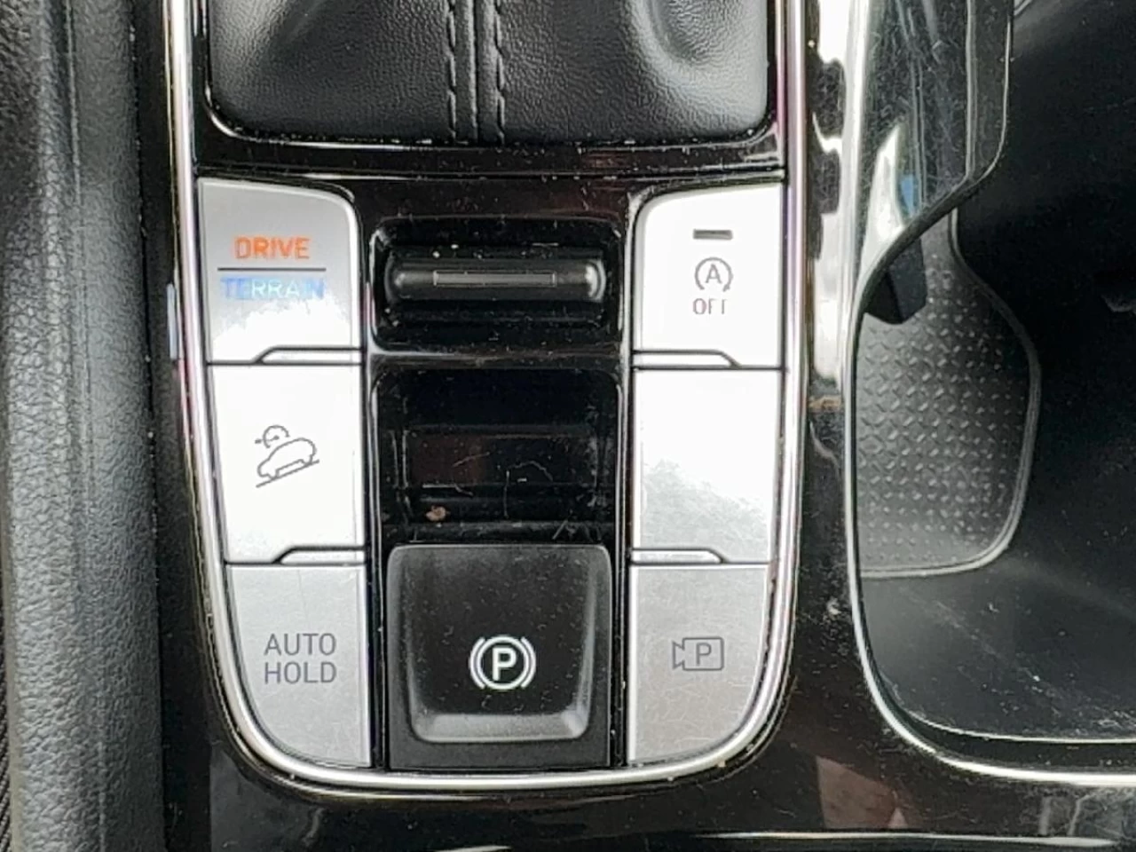 2022 Hyundai Tucson Essential AWD Main Image
