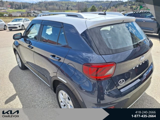 Hyundai Venue Preferred IVT w/Two-Tone 2023