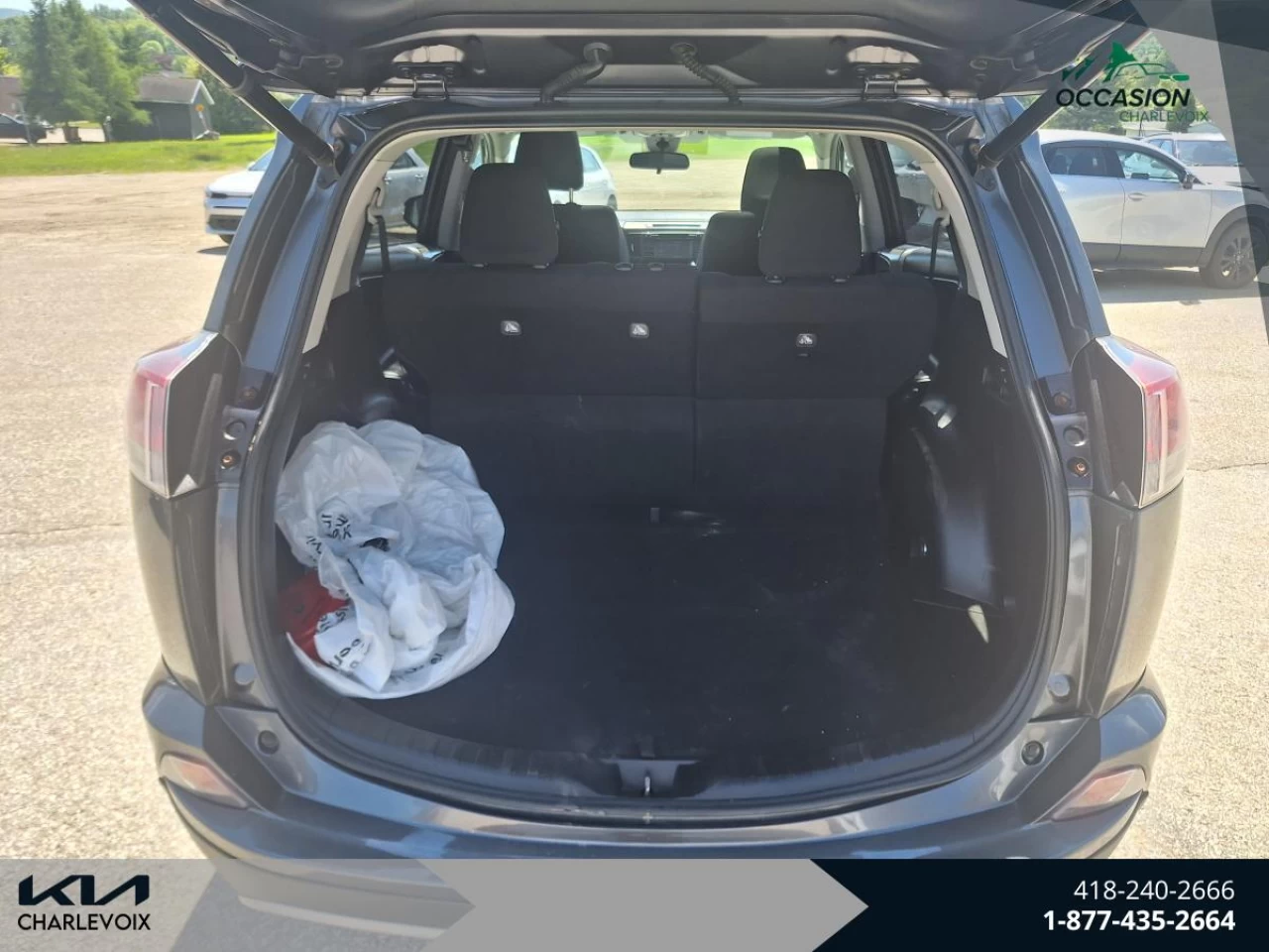2018 Toyota RAV4 AWD XLE Main Image