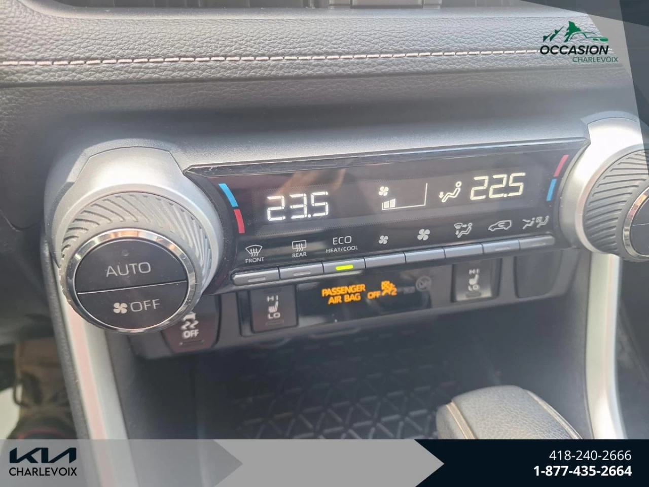 2019 Toyota RAV4 FWD XLE Image principale