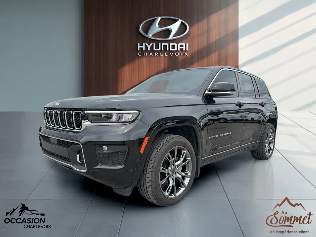 2023 Jeep Grand Cherokee
                                                    Overland 4x4 Image principale