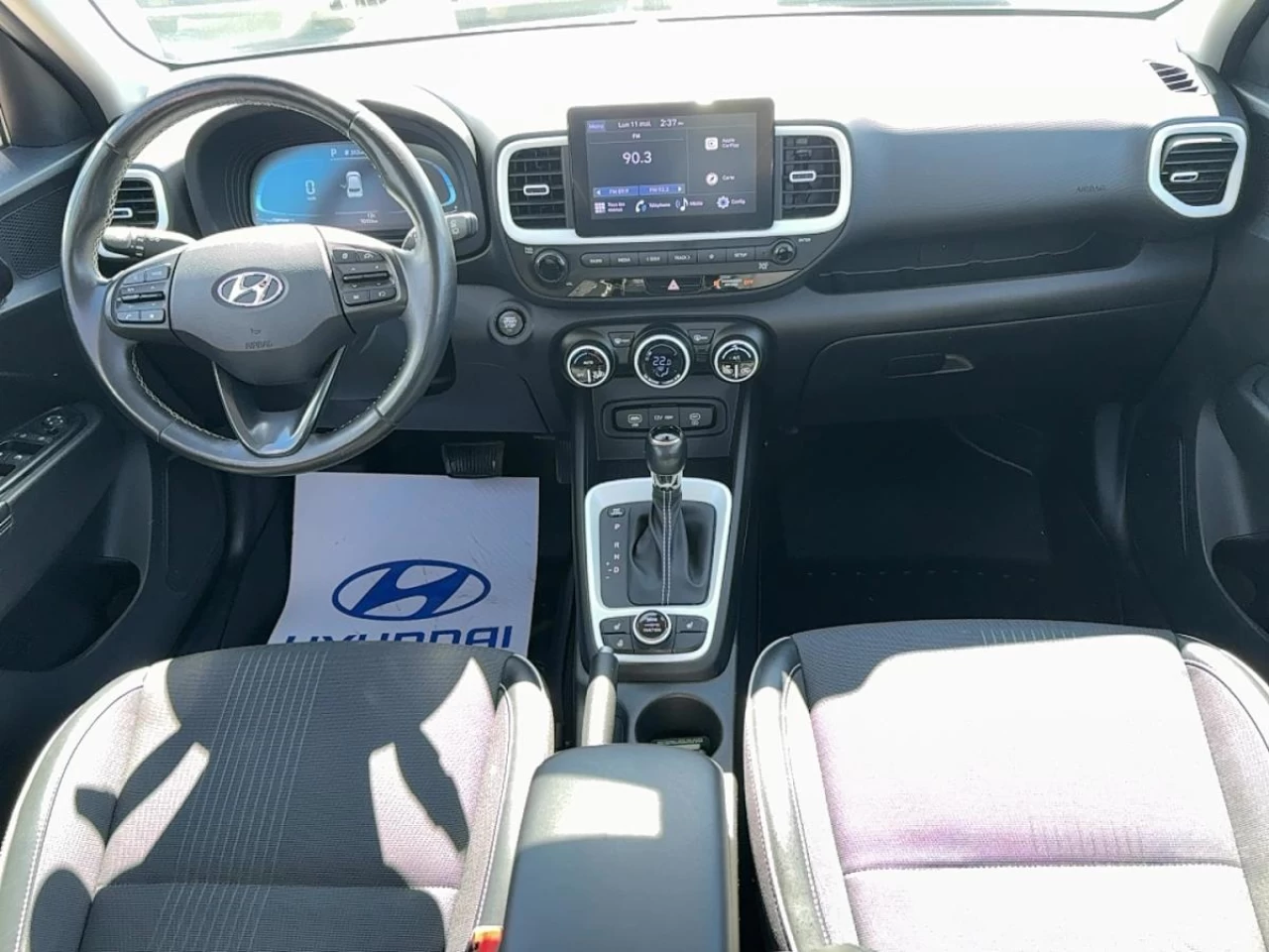 2023 Hyundai Venue
                                                    Ultimate IVT w/Black Interior Image principale