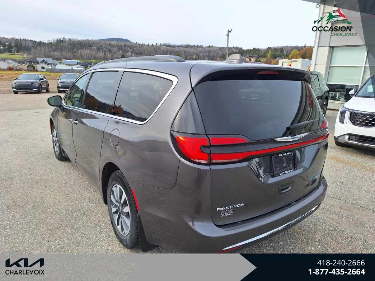 2021 Chrysler Pacifica Plug-In Hybrid Touring 2WD Image principale