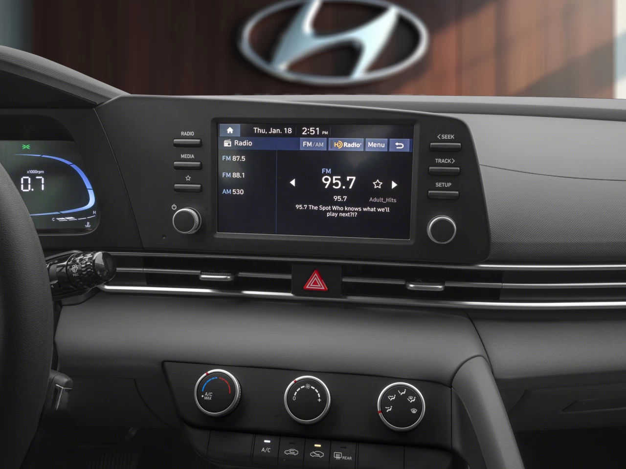2025 Hyundai Elantra Essential Image principale