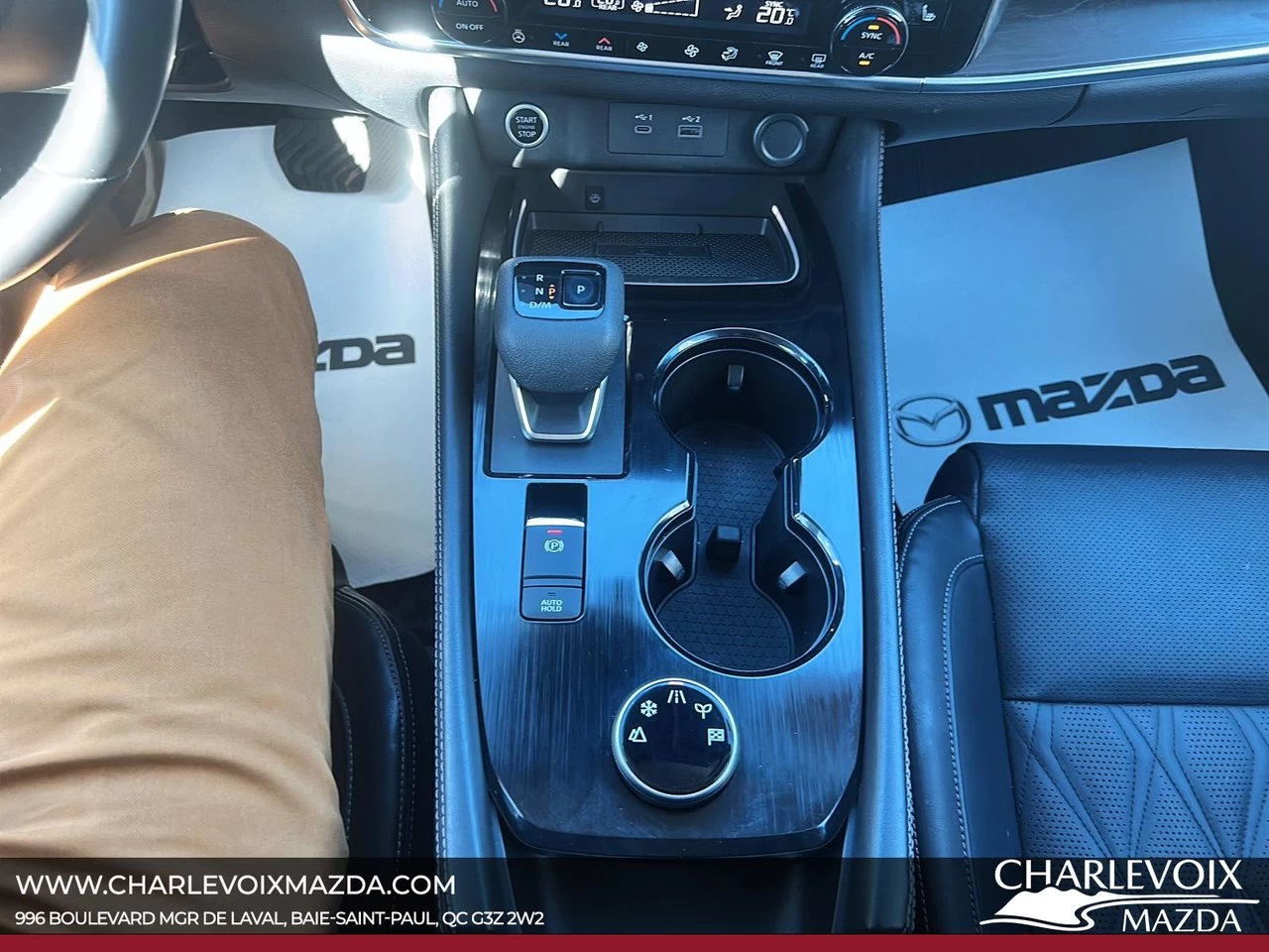 2022 Nissan Rogue Platinum Image principale