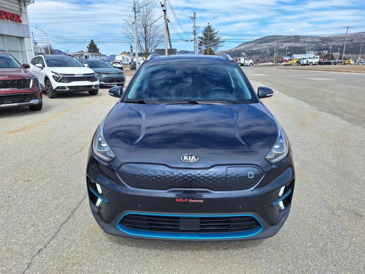 2020 Kia Niro SX Touring FWD Main Image