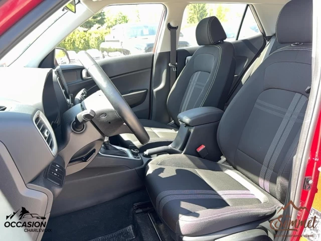 Hyundai Venue Preferred IVT w/Two-Tone 2021