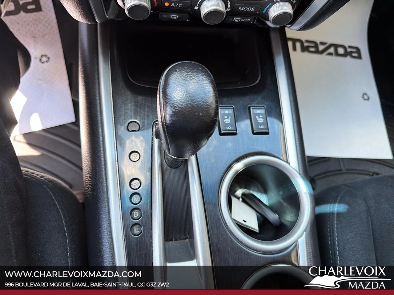 2016 Nissan Pathfinder SV Image principale
