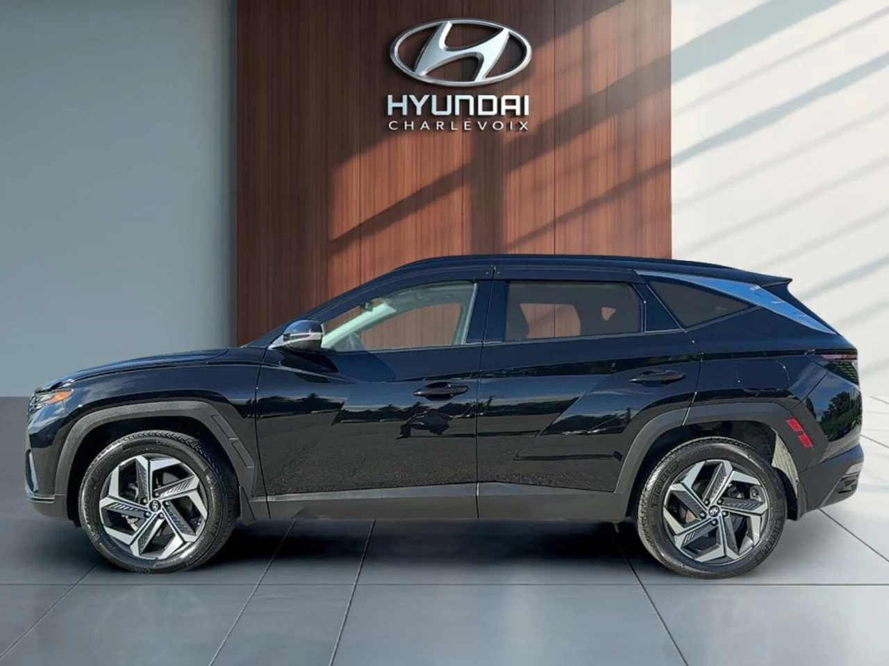 2023 Hyundai Tucson Luxury AWD Main Image