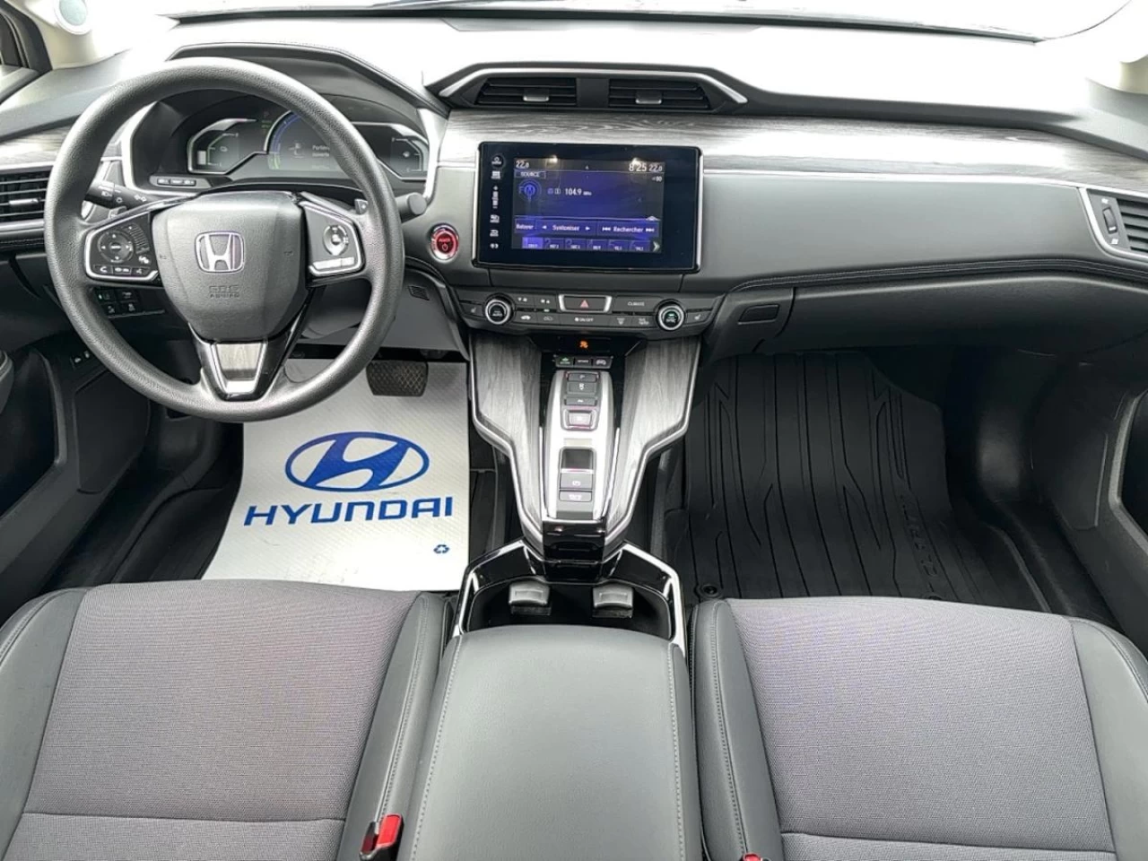 2019 Honda Clarity Plug-in Hybrid
                                                    Sedan Image principale