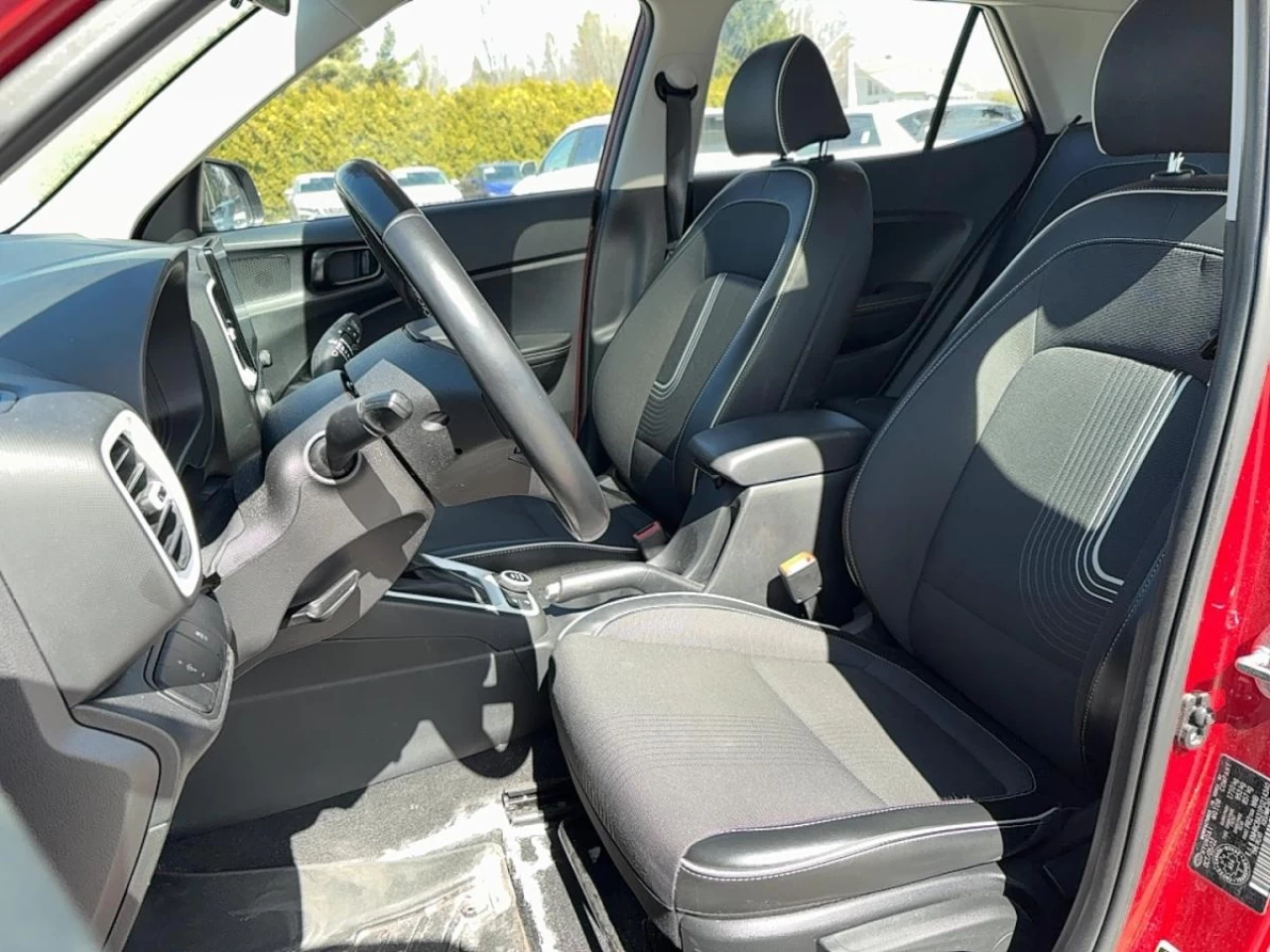 2023 Hyundai Venue Ultimate IVT w/Black Interior Image principale