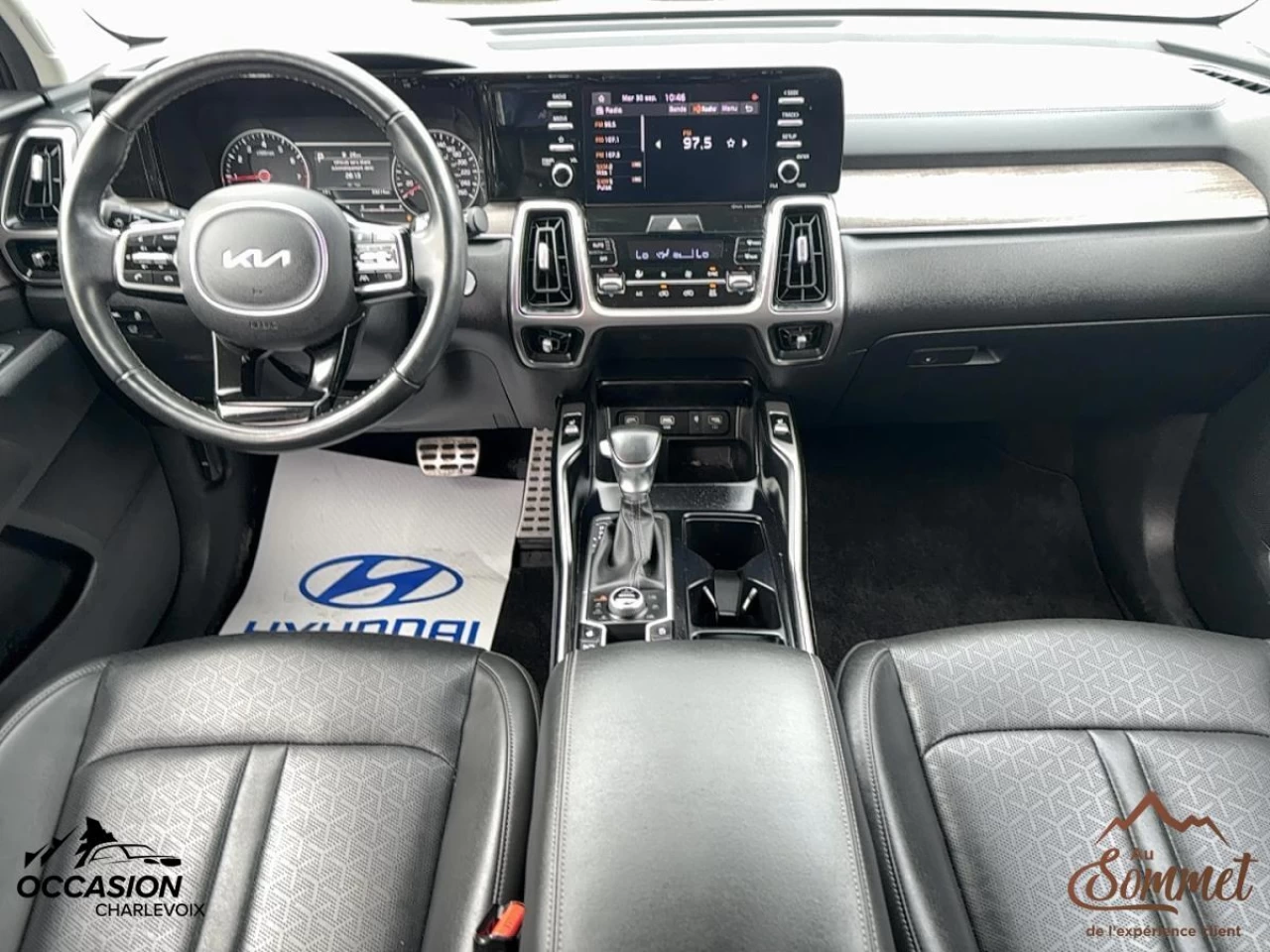 2023 Kia Sorento
                                                    EX AWD Image principale