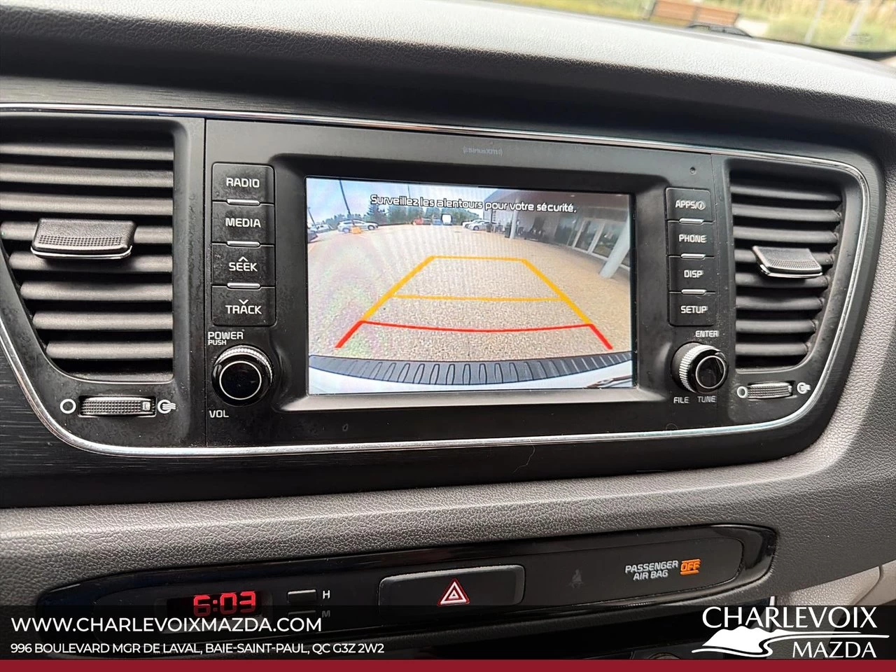 2018 Kia Sedona LX Image principale
