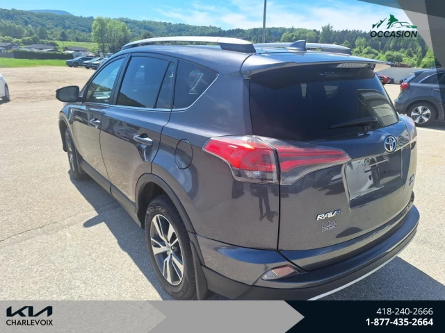 Toyota RAV4 AWD XLE 2018